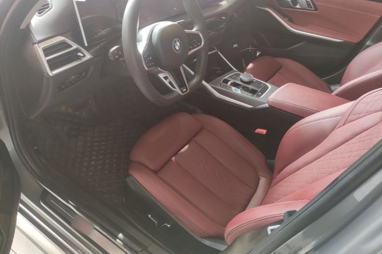 Used BMW i3 2025 eDrive 35 L Left Front Seat