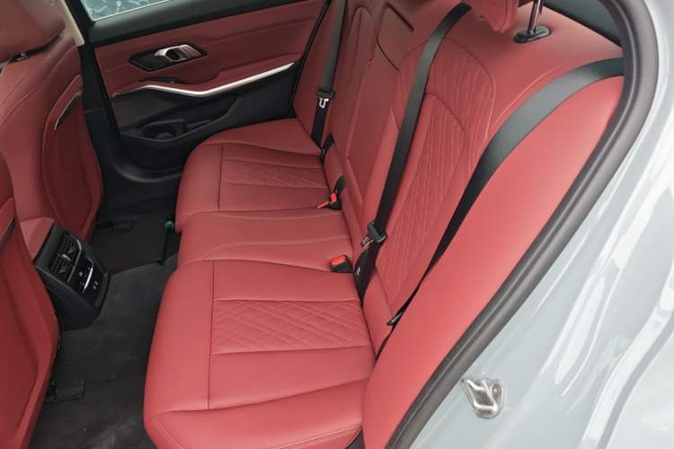 Used BMW i3 2025 eDrive 35 L Left Rear Seat