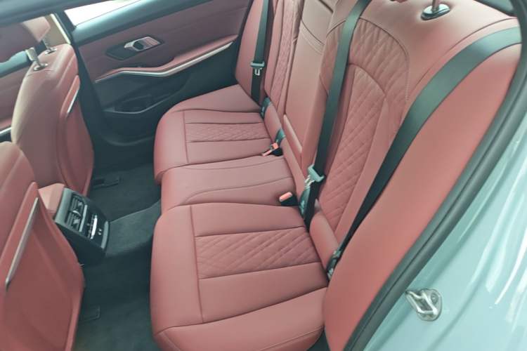 Used BMW i3 2025 eDrive 35 L Left Rear Seat