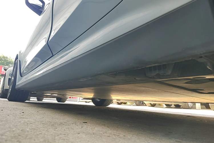 Used BMW i3 2025 eDrive 35 L Left Side Sill