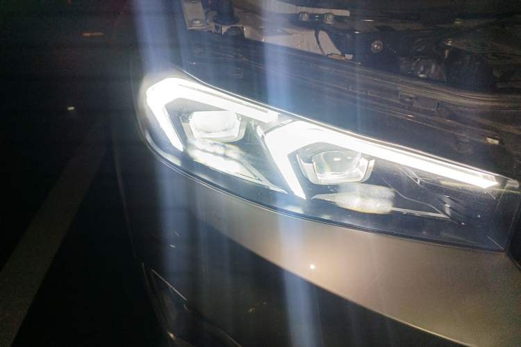 Used BMW i3 2025 eDrive 35 L Right Front Headlight