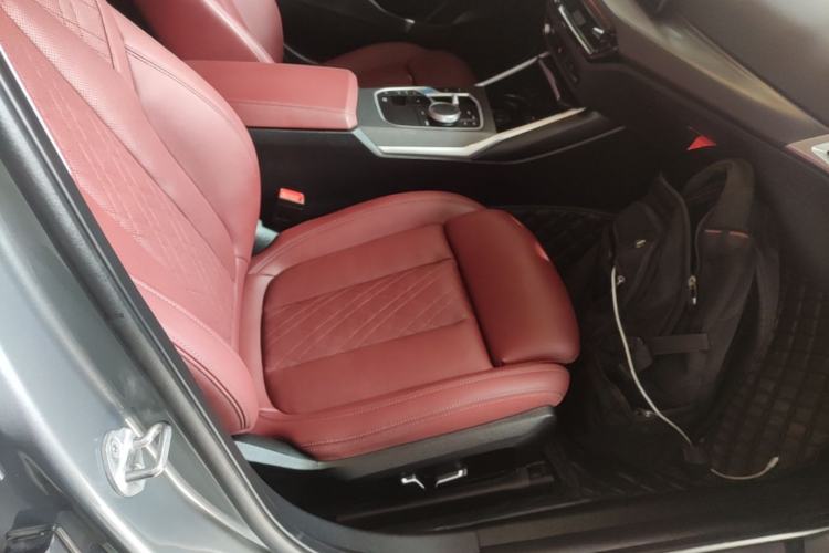 Used BMW i3 2025 eDrive 35 L Right Front Seat