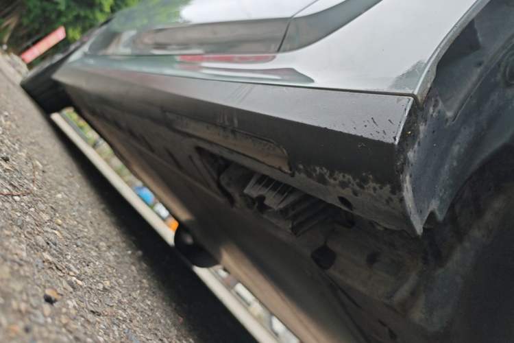 Used BMW i3 2025 eDrive 40 L Midnight Edition Right Side Sill