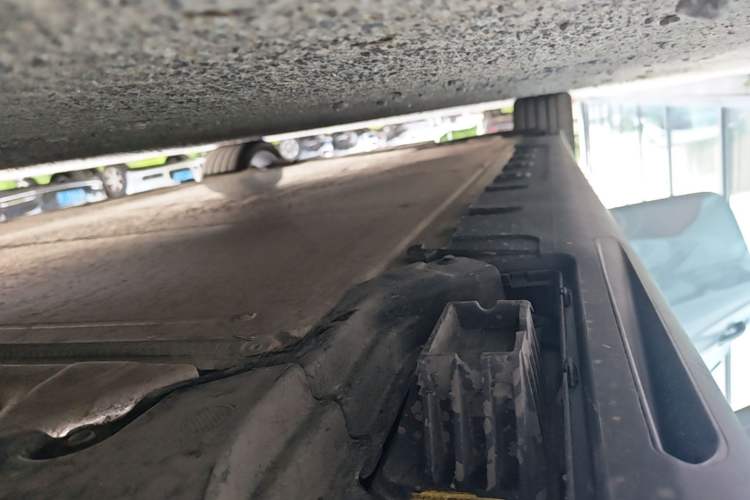 Used BMW i3 2025 eDrive 35 L Right Side Sill