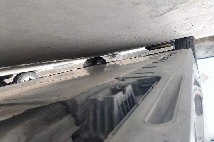 Used BMW i3 2025 eDrive 40 L Midnight Edition Right Side Sill