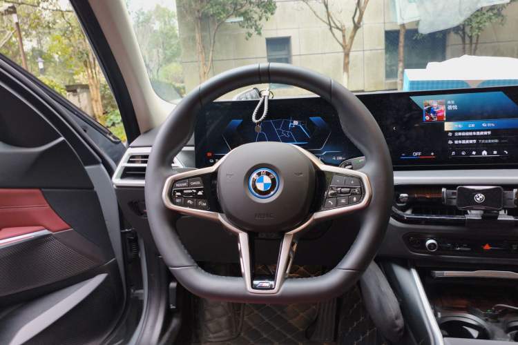 Used BMW i3 2025 eDrive 35 L Steering Wheel