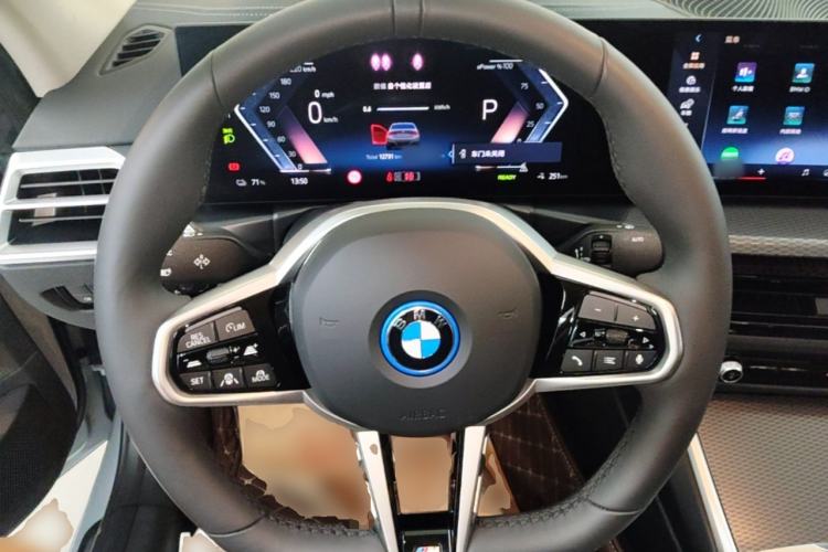 Used BMW i3 2025 eDrive 40 L Midnight Edition Steering Wheel