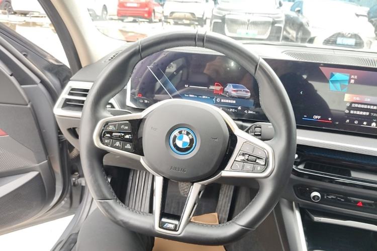 Used BMW i3 2025 eDrive 40 L Midnight Edition Steering Wheel