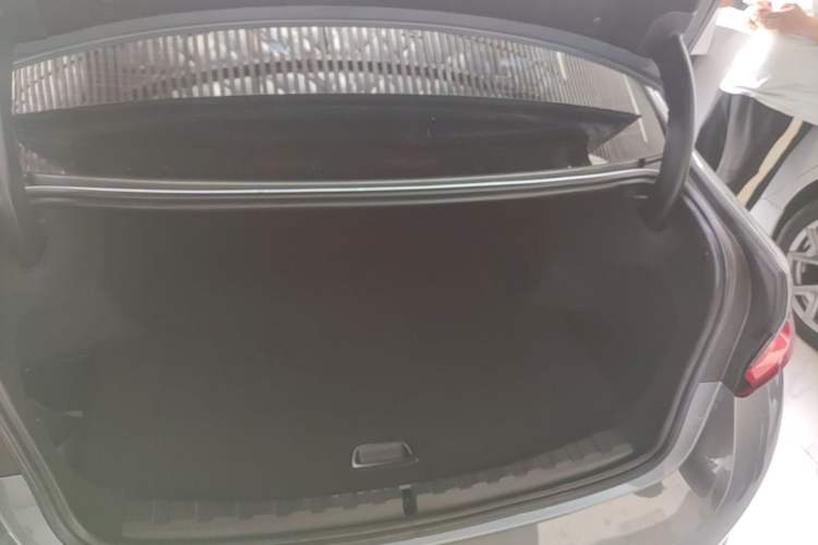 Used BMW i3 2025 eDrive 35 L Trunk