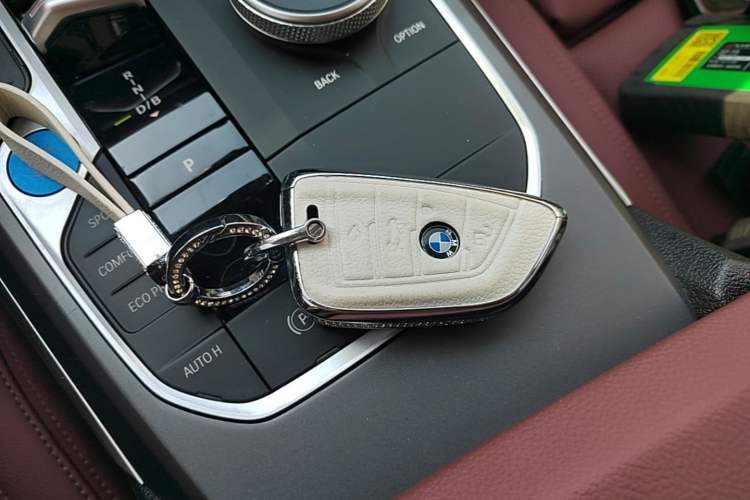 Used BMW i3 2025 eDrive 35 L Vehicle Key