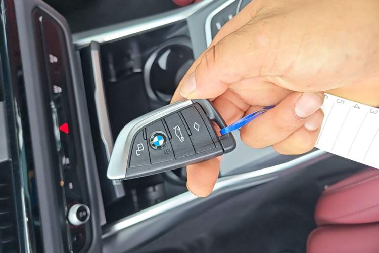 Used BMW i3 2025 eDrive 35 L Vehicle Key