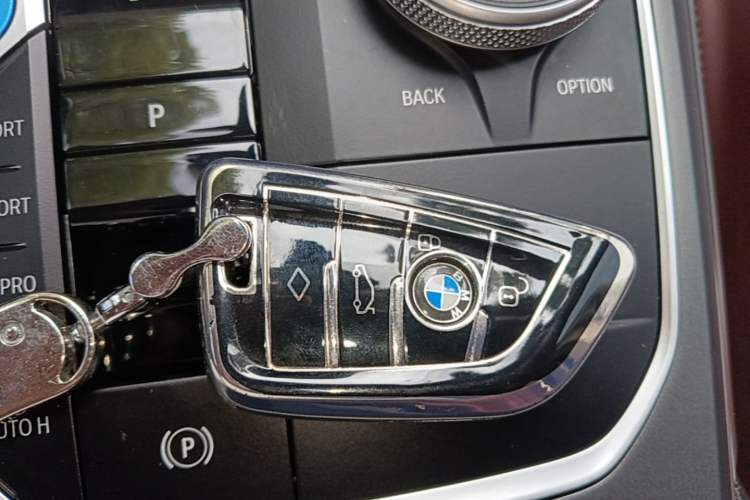 Used BMW i3 2025 eDrive 35 L Vehicle Key