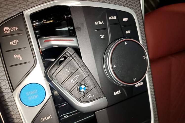 Used BMW i3 2025 eDrive 40 L Midnight Sports Package Vehicle Key