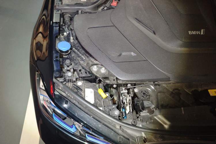 Used BMW i3 2025 eDrive 40 L Midnight Sports Package Engine Bay Right