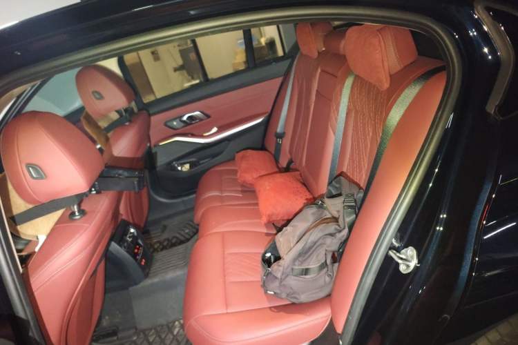 Used BMW i3 2025 eDrive 40 L Midnight Sports Package Left Rear Seat