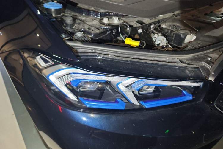 Used BMW i3 2025 eDrive 40 L Midnight Sports Package Right Front Headlight