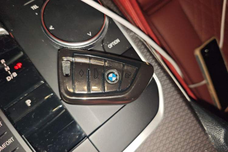 Used BMW i3 2025 eDrive 40 L Midnight Sports Package Vehicle Key