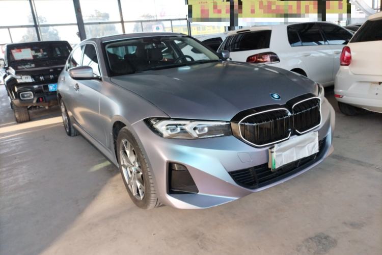 Used BMW i3 2025 eDrive 35 L Front Right 45 Deg