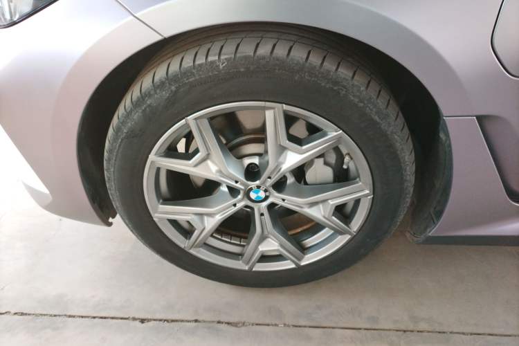 Used BMW i3 2025 eDrive 35 L Left Front Wheel Hub