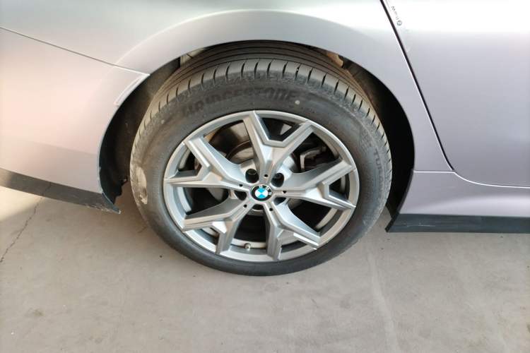 Used BMW i3 2025 eDrive 35 L Right Rear Wheel Hub