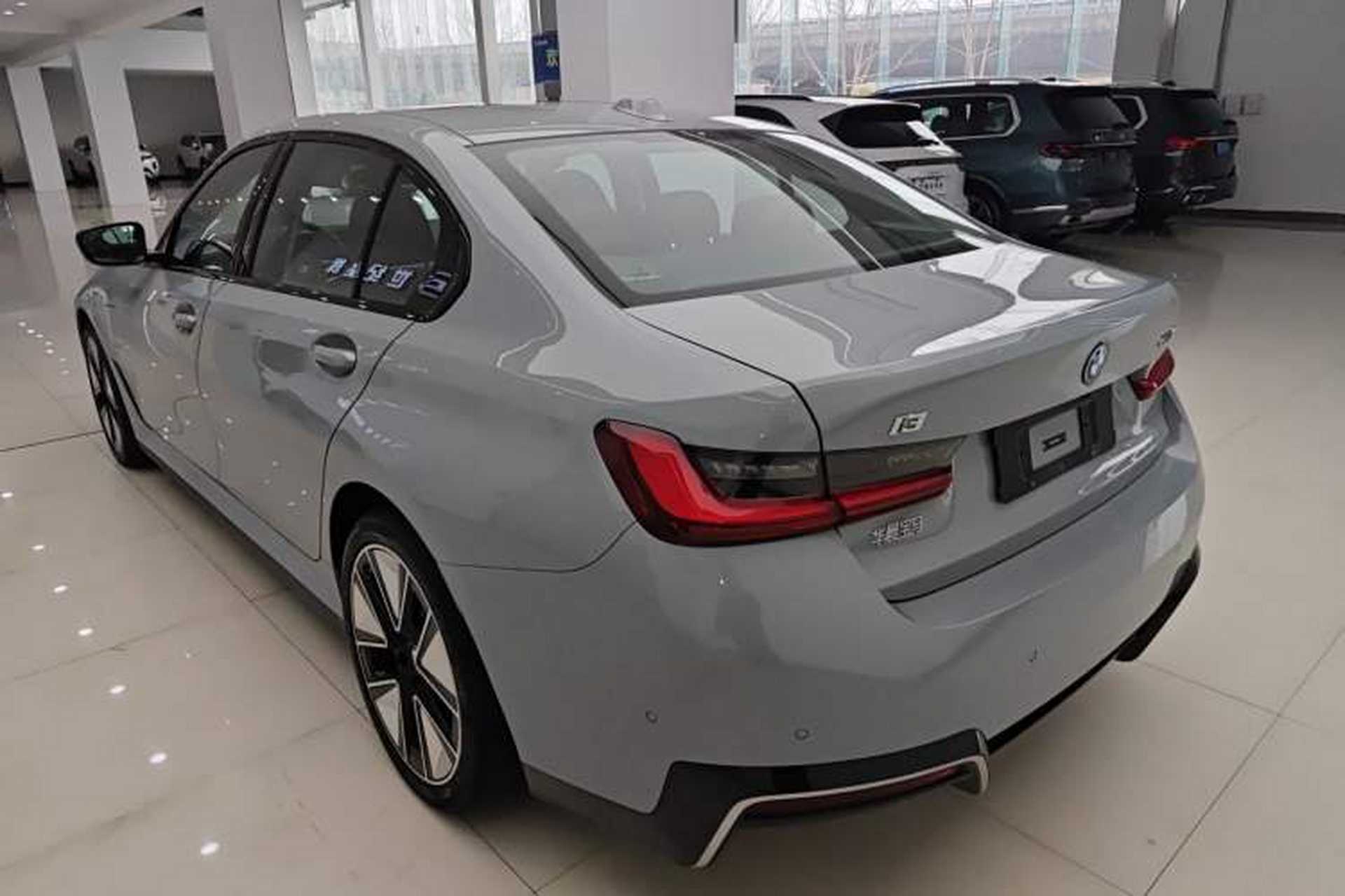 Used BMW i3 2025 eDrive 40 L Midnight Edition Exterior 2