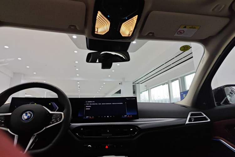 Used BMW i3 2025 eDrive 40 L Midnight Edition Headliner