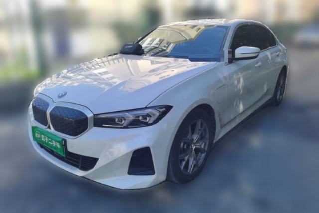 BMW i3 2025 eDrive 35 L с пробегом