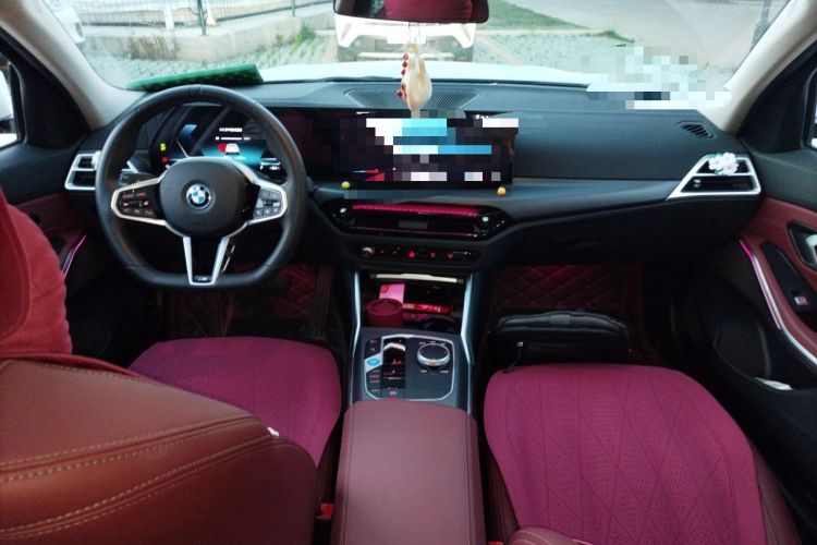 Used BMW i3 2025 eDrive 35 L Center Console