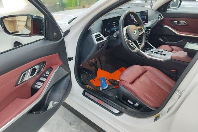 Used BMW i3 2025 eDrive 40 L Midnight Sports Package Driver Seat