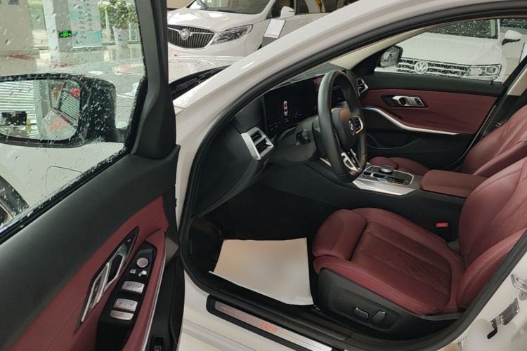 Used BMW i3 2025 eDrive 40 L Midnight Edition Driver Seat