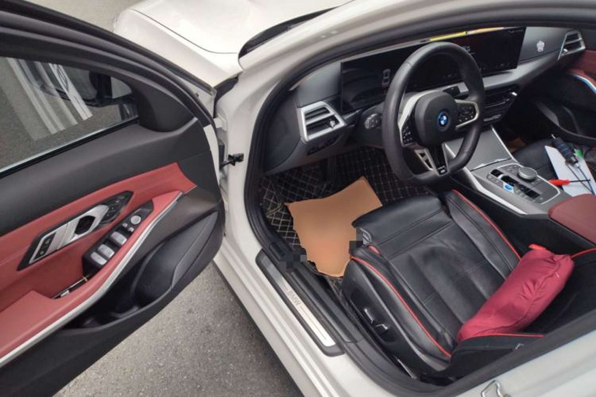 Used BMW i3 2025 eDrive 35 L Driver Seat