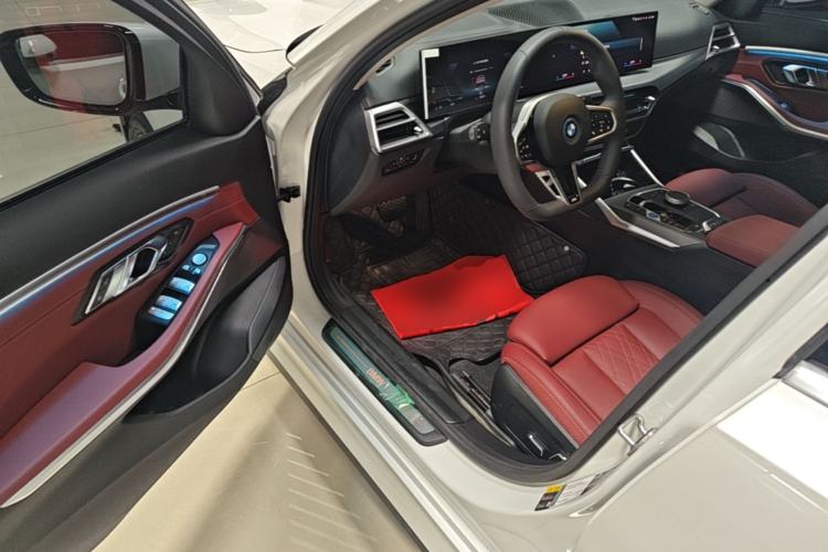 Used BMW i3 2025 eDrive 35 L Driver Seat