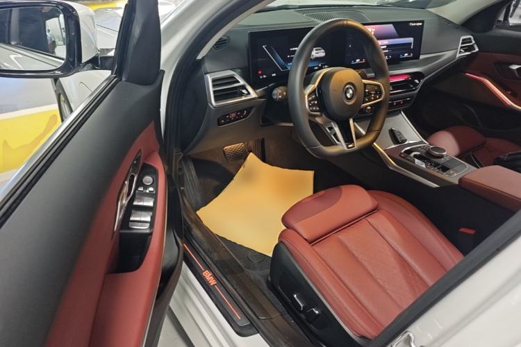 Used BMW i3 2025 eDrive 35 L Driver Seat