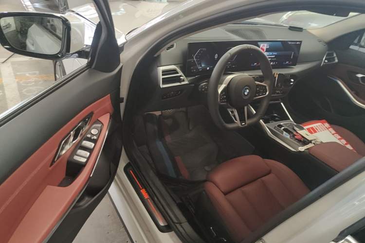 Used BMW i3 2025 eDrive 35 L Driver Seat