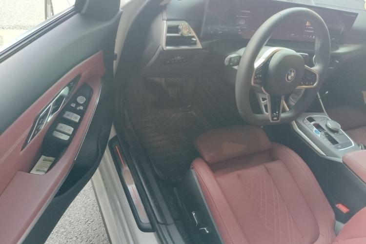 Used BMW i3 2025 eDrive 35 L Driver Seat