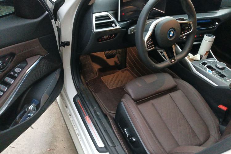 Used BMW i3 2025 eDrive 35 L Driver Seat
