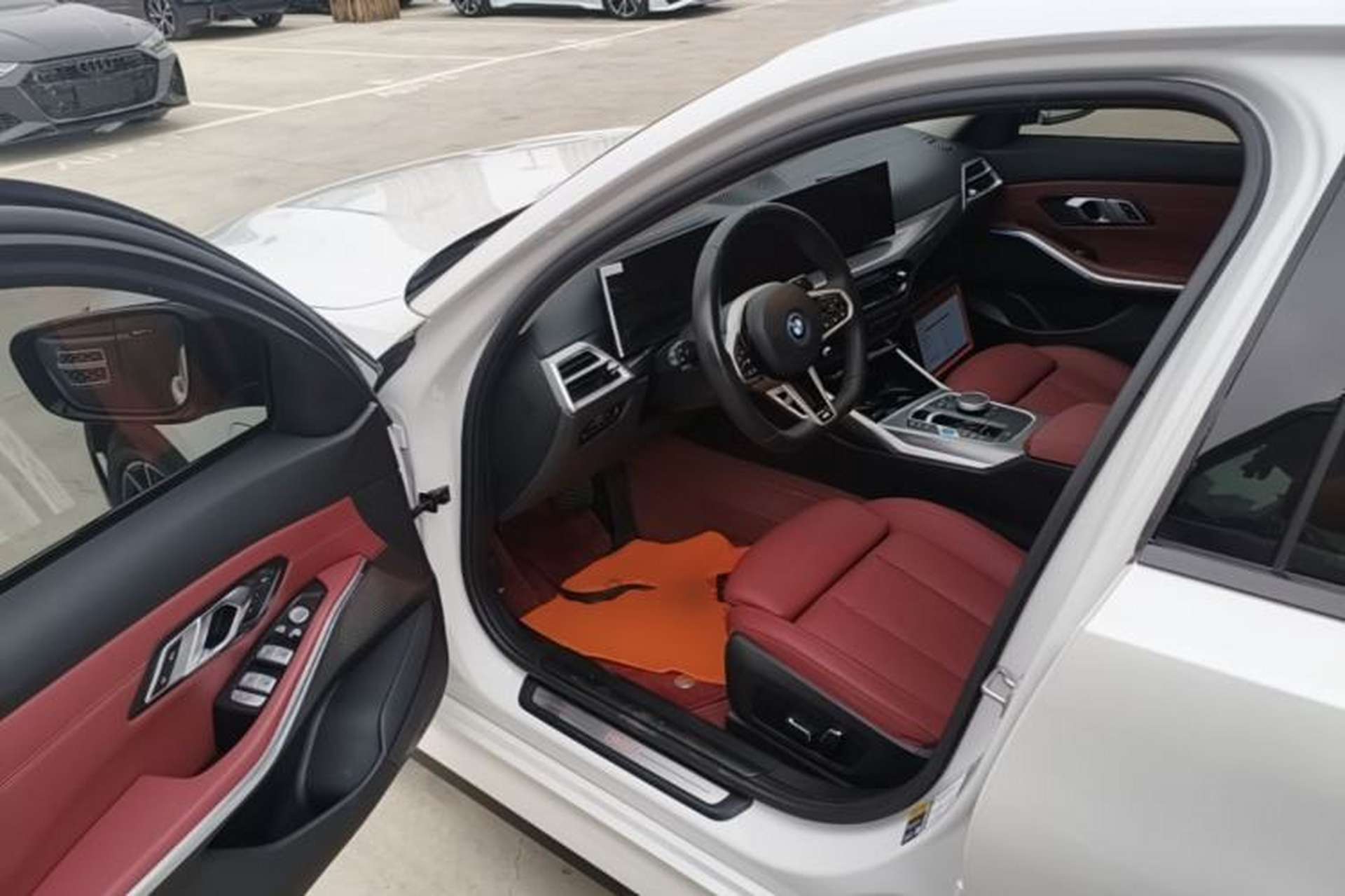 Used BMW i3 2025 eDrive 40 L Midnight Edition Driver Seat
