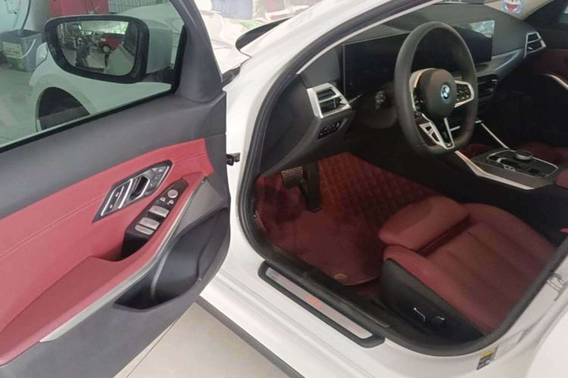 Used BMW i3 2025 eDrive 35 L Driver Seat
