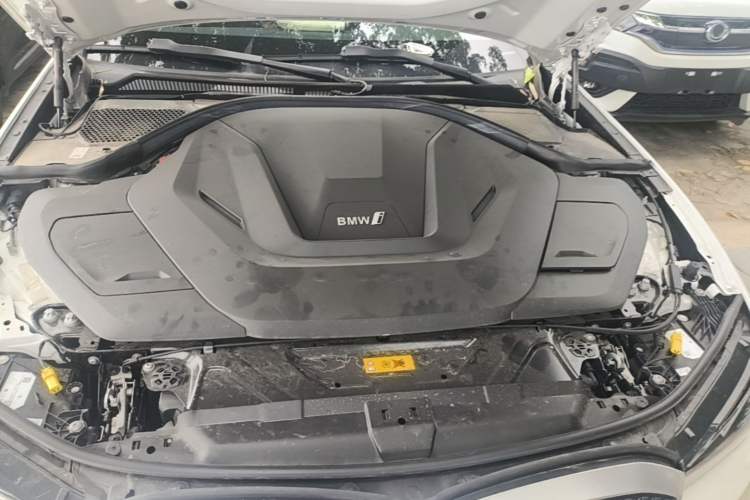 Used BMW i3 2025 eDrive 35 L Engine Bay