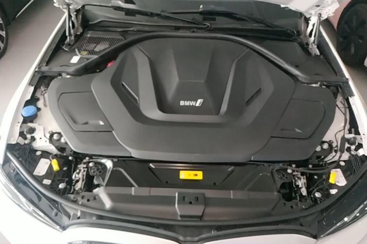 Used BMW i3 2025 eDrive 35 L Engine Bay