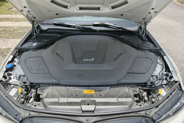 Used BMW i3 2025 eDrive 40 L Midnight Edition Engine Bay