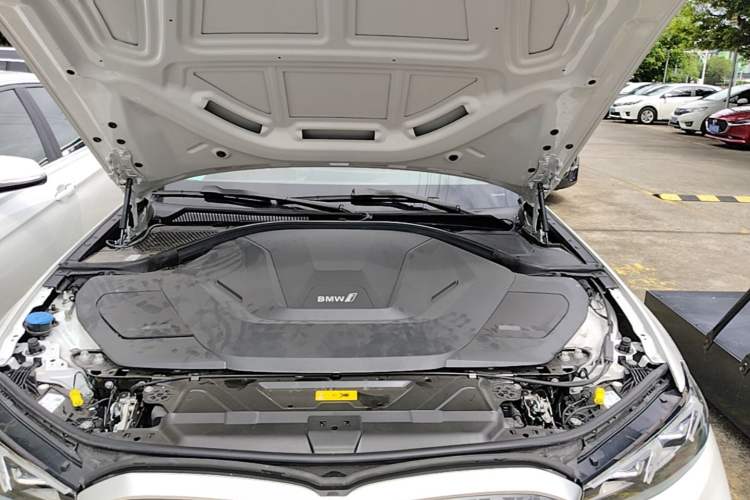 Used BMW i3 2025 eDrive 35 L Engine Bay