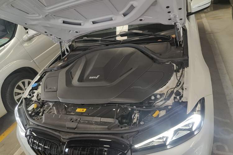 Used BMW i3 2025 eDrive 35 L Engine Bay