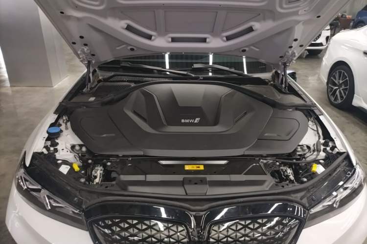Used BMW i3 2025 eDrive 40 L Midnight Edition Engine Bay