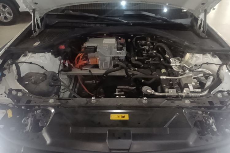 Used BMW i3 2025 eDrive 35 L Engine Bay