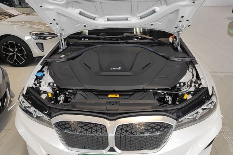 Used BMW i3 2025 eDrive 35 L Engine Bay