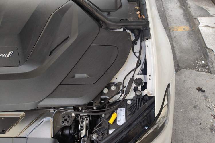 Used BMW i3 2025 eDrive 35 L Engine Bay Left