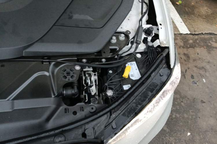 Used BMW i3 2025 eDrive 35 L Engine Bay Left