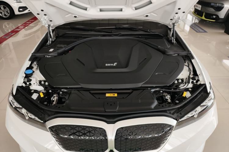 Used BMW i3 2025 eDrive 35 L Engine Bay
