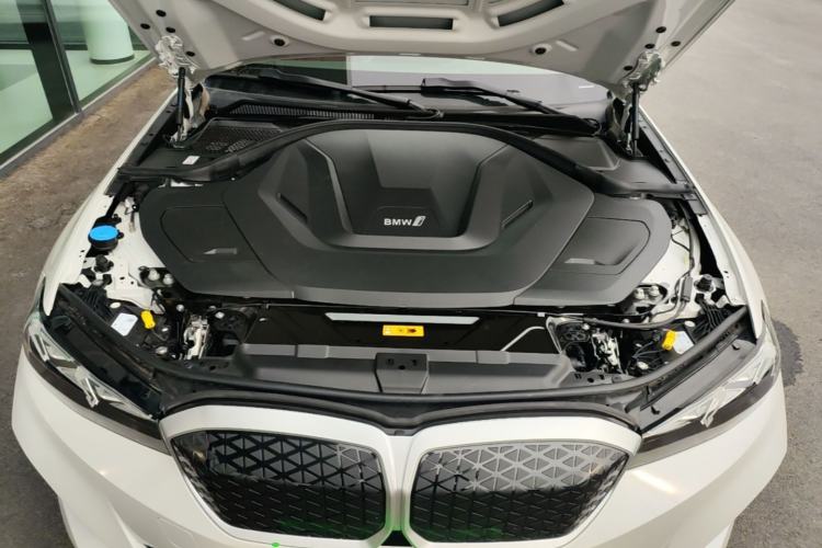 Used BMW i3 2025 eDrive 35 L Engine Bay